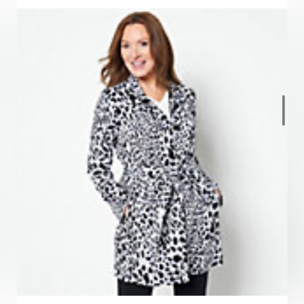 GRAVER Susan Graver Printed LK Fusion Topper with Belt Brand New Never Worn